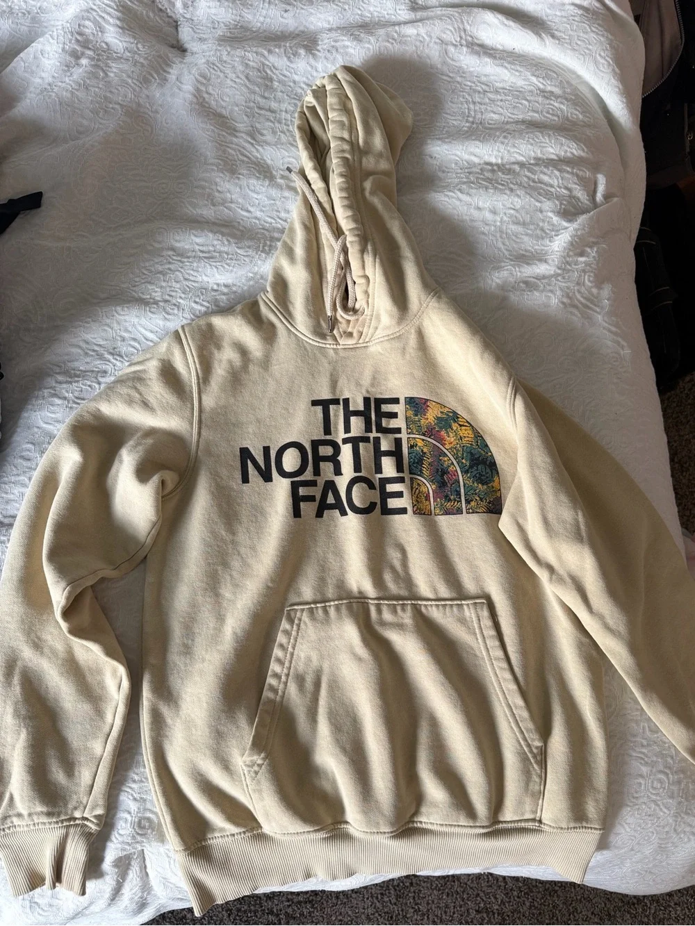 The North Face Men's Cream hoodie / sweatshirt